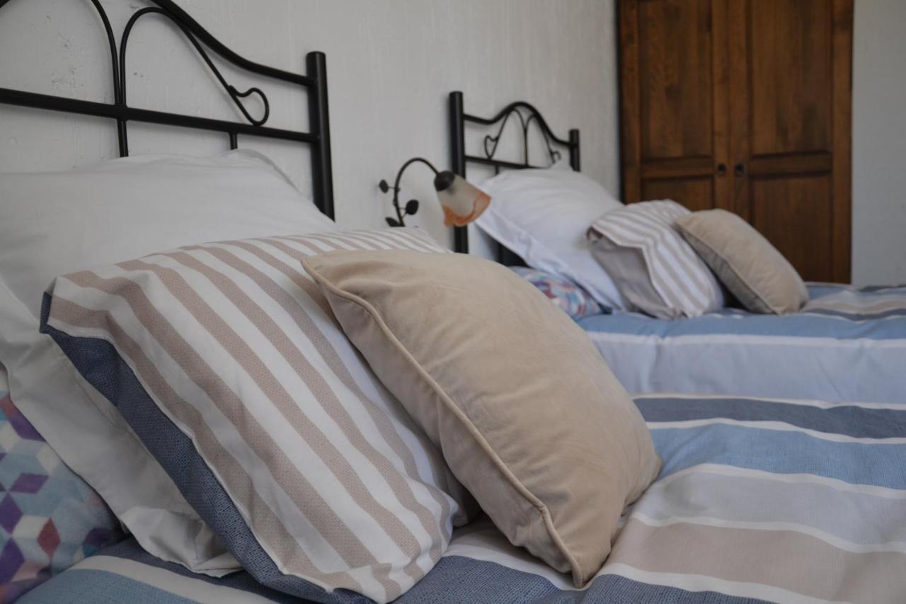 Apartamentos La Sierra Villalba de la Sierra Extérieur photo