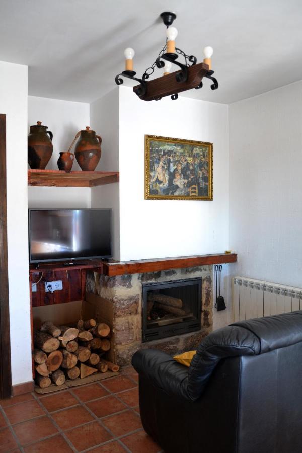 Apartamentos La Sierra Villalba de la Sierra Extérieur photo